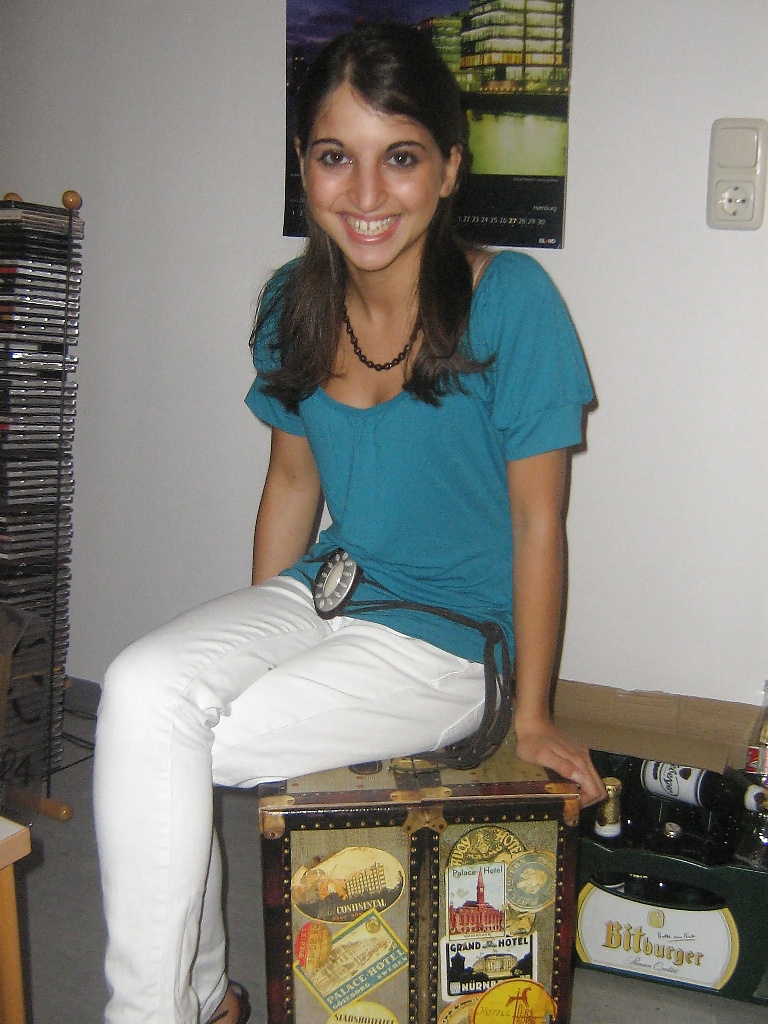 Found On The Web - 21 (a really nice girl) pict gal