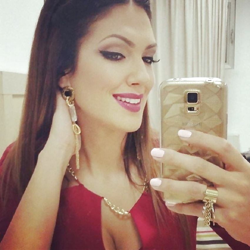 Nina Radulkovic pict gal