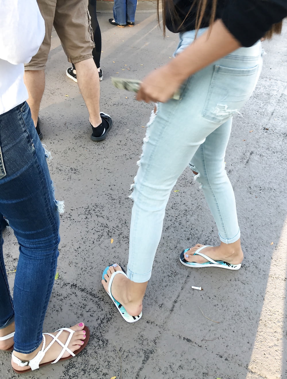 Candid Feet and Legs, Sexy pict gal