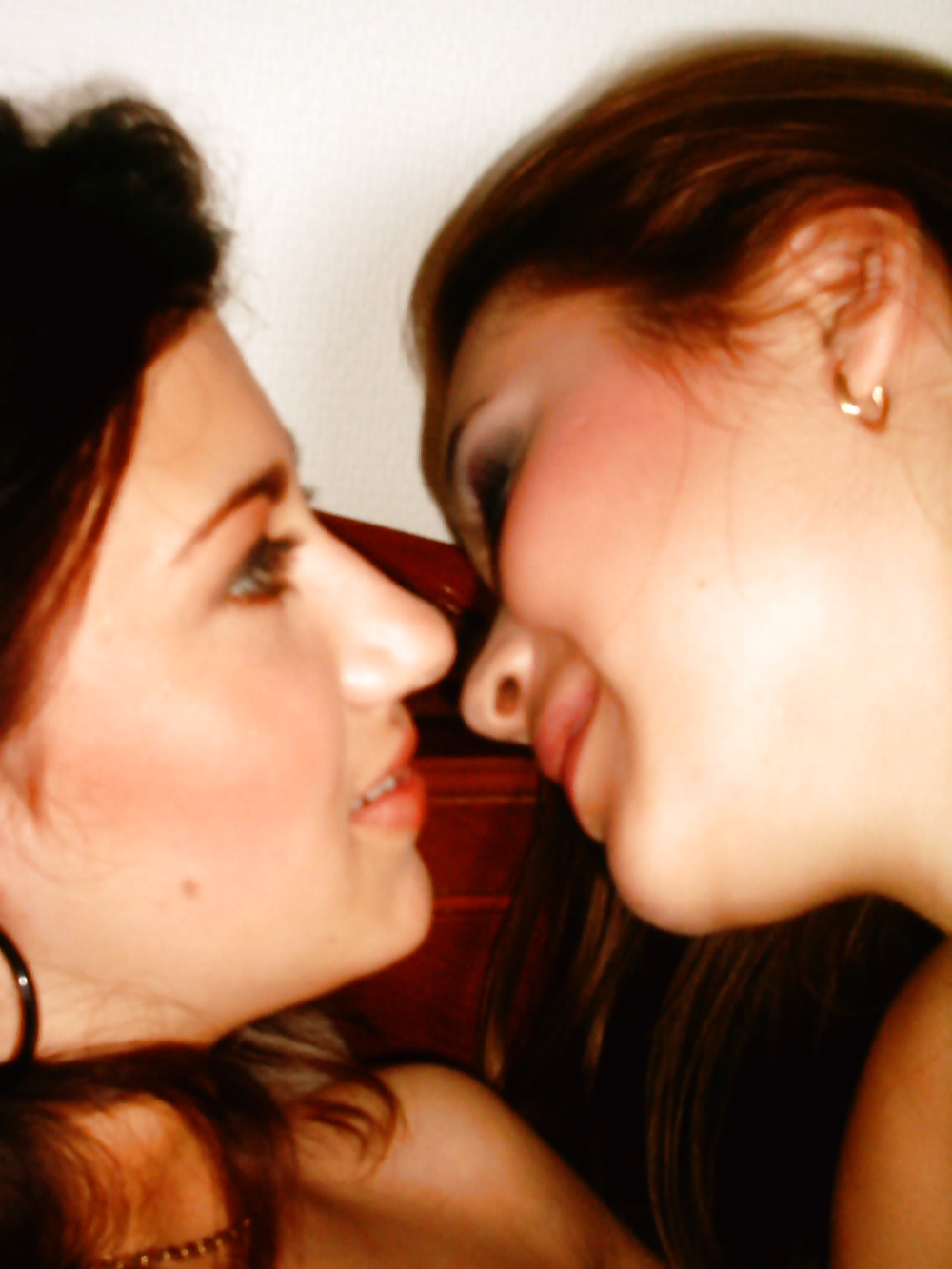 Two beautiful Amateur Lesbian - Lost Camera pict gal