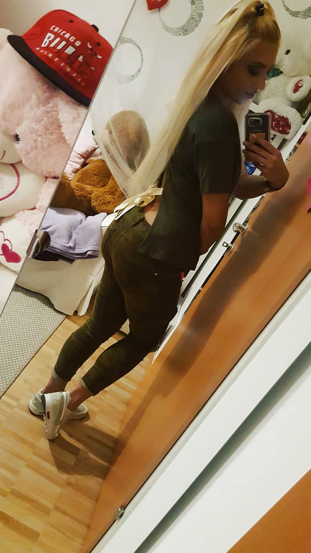Tijana Serbian teen pict gal