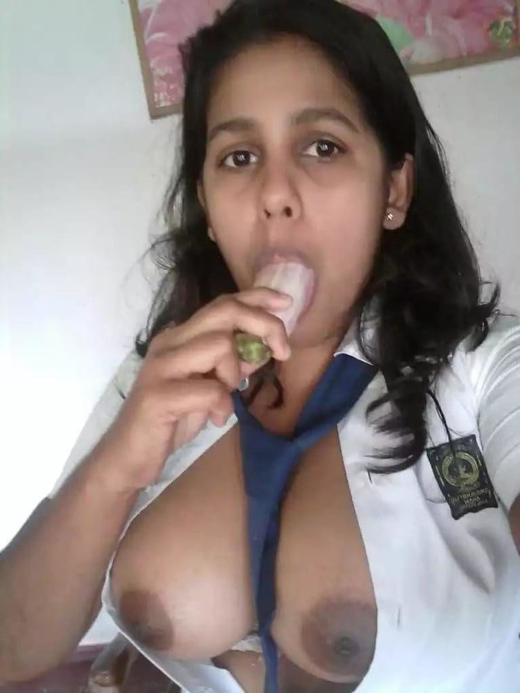 Nude Tamil Desi Indian Wife 17 Pics Xhamster 1709
