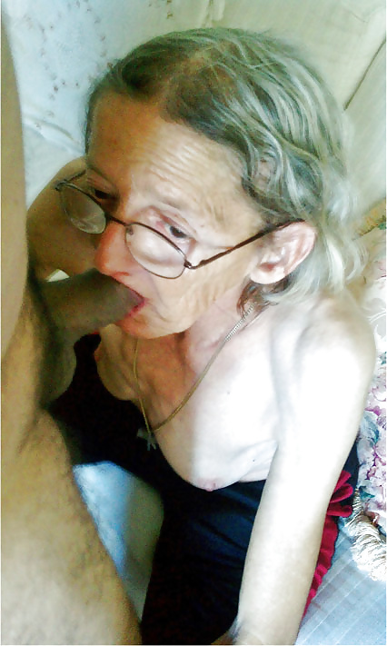 Grandma Loves to Suck Cock pict gal