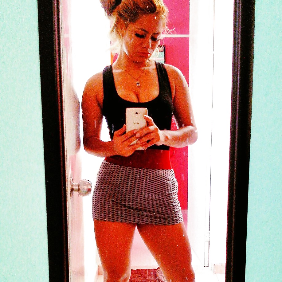 Adriana Utrilla 3 pict gal