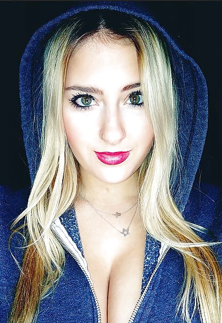 Claire Abbott pict gal