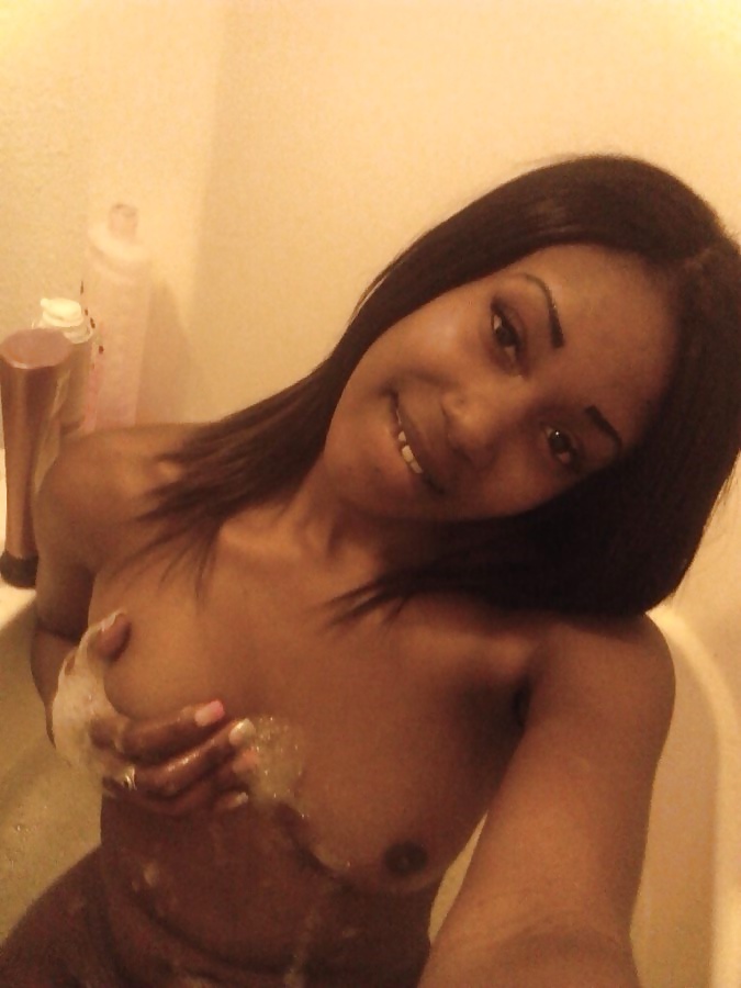 Selfie Amateur Sluts! - vol 188! pict gal