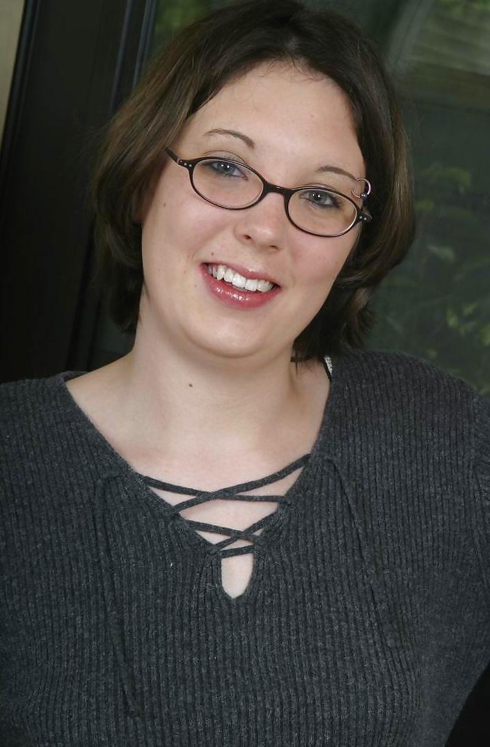 WHITE BEAUTY - ALEXIS pict gal