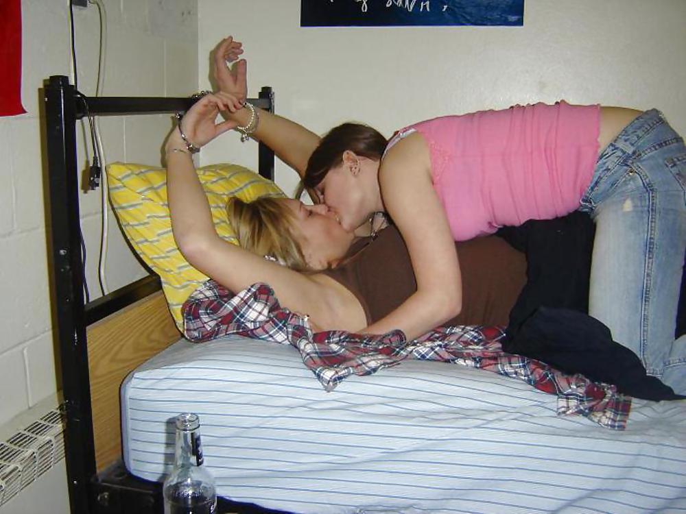 ALL AMATEUR LESBIANS pict gal