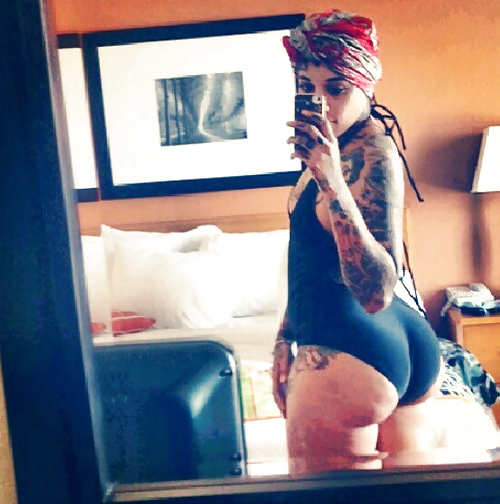 Im in love with your booty 11 pict gal