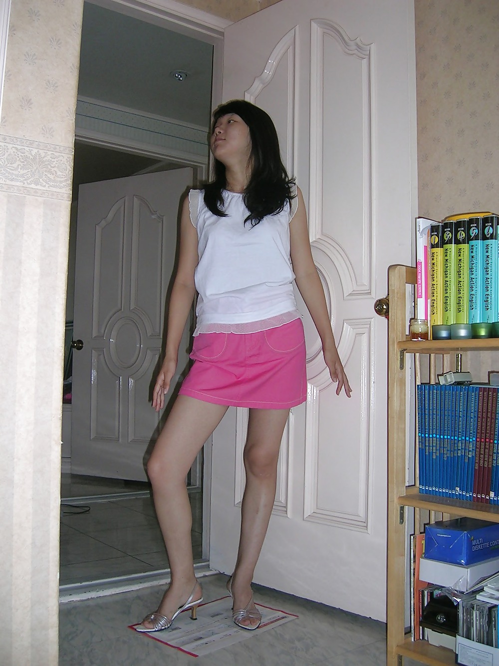 Korean college girl at home pict gal