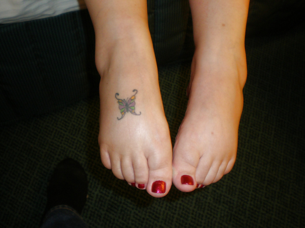 Emailed Pics To Post. Please Comment For Her pict gal