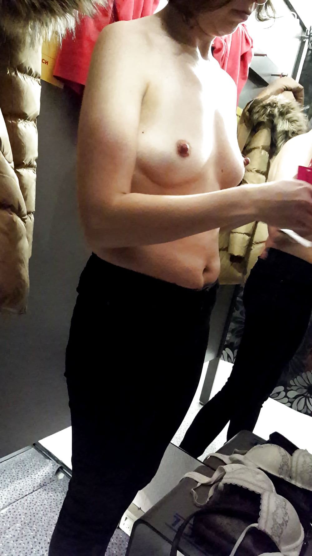 changing room pict gal