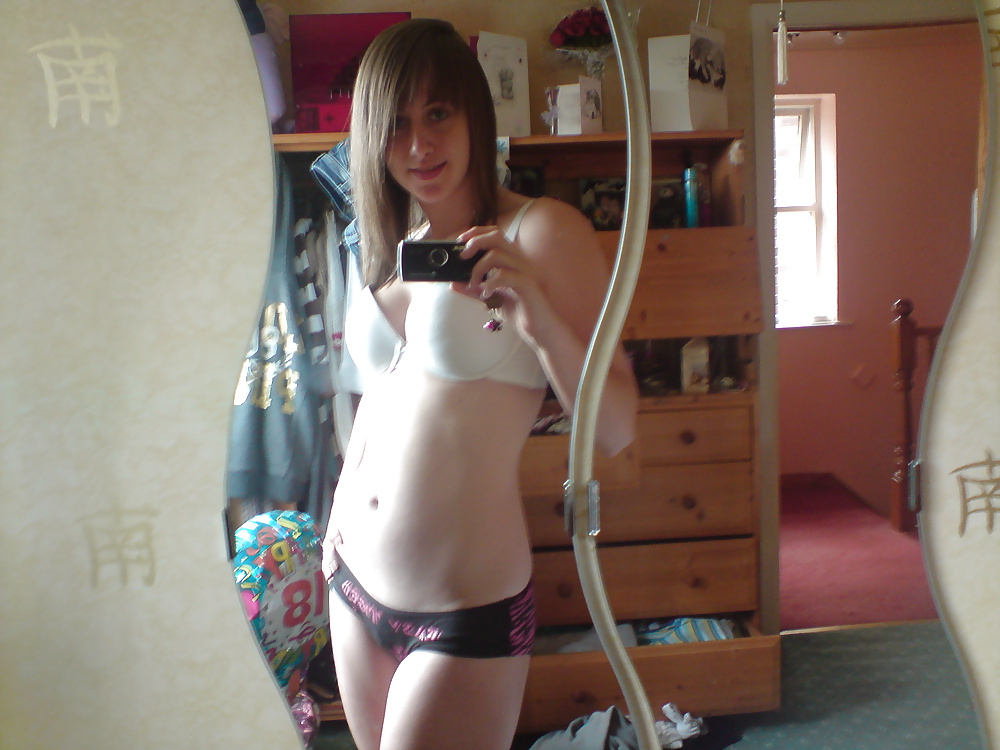 Teen Taaks Pics on Her Eighteen Birthday pict gal