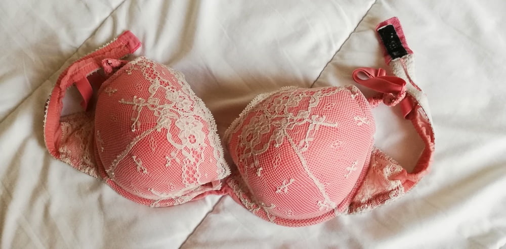 Lingeries de ma femme- 6 Photos 