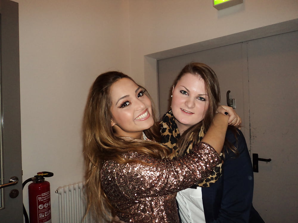 lesbian couple pict gal