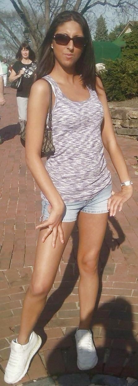 Slut Mandi for tributes pict gal