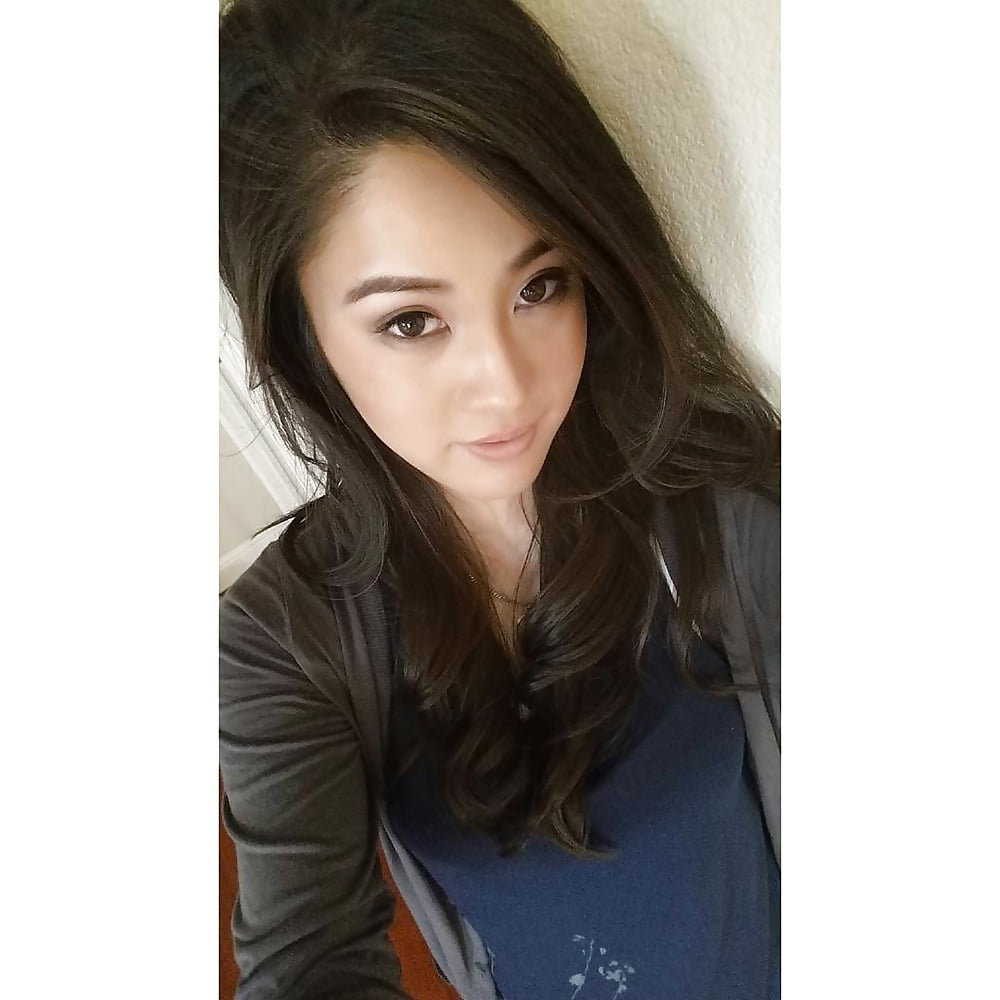 Busty Asian pict gal