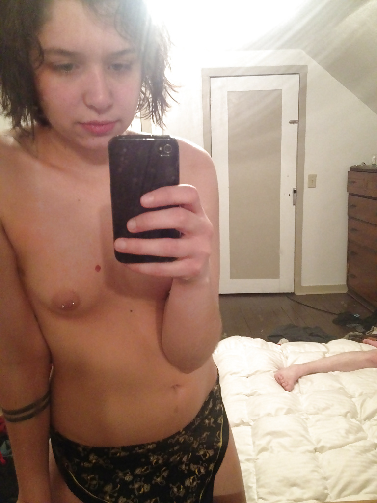 Horny Silly Selfie Teens (98) pict gal