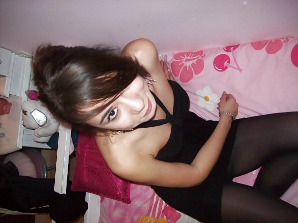 Sexy Teen in Pantyhose pict gal