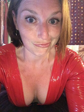 testing out a new latex dress         