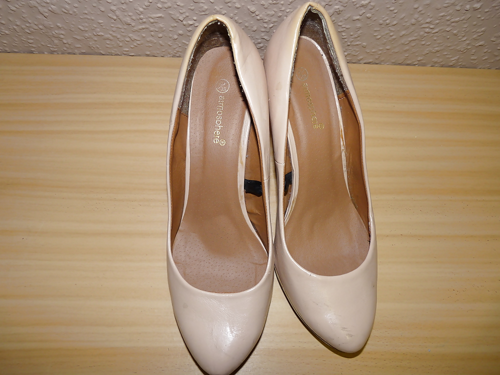 Wifes well worn nude heels pumps pict gal