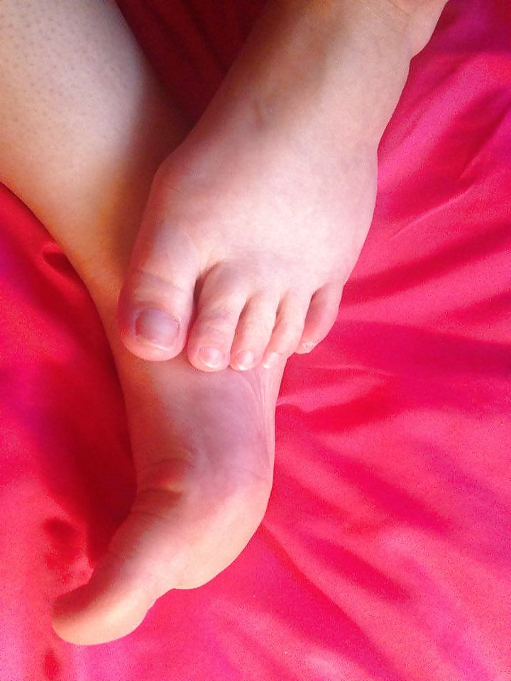 mimi love's sexy feet pict gal