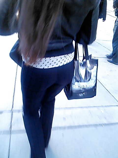 Voyeur - Another good day on transit pict gal