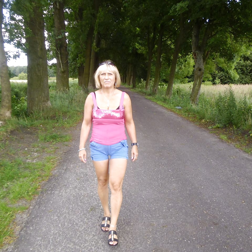 East European Mature-Ugly butt Fuckable pict gal
