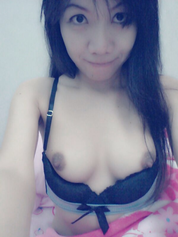 Awek Thai Spa Kuantan posing bogel pict gal