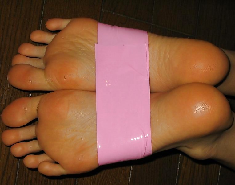 Japan teen suzu feet foot soles legs ass ayak taban kalca pict gal