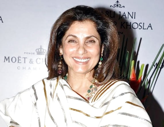 sexy bollywood mom Mrs Dimple Kapadia pict gal