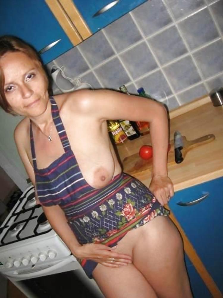 REALLY SEXY MATURE GIRLS 12 pict gal