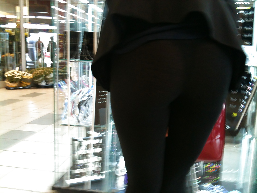 ass in tight leggings pict gal