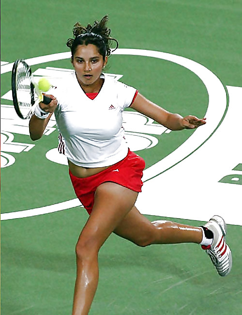 Hot Indian Tennis Player - Sania Mirza pict gal