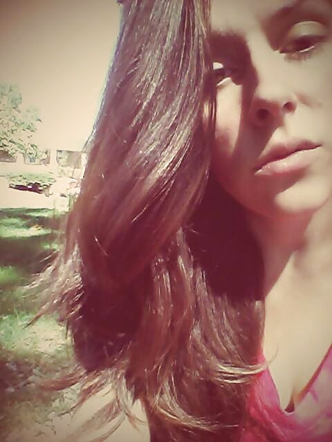 Exposing Heather pict gal