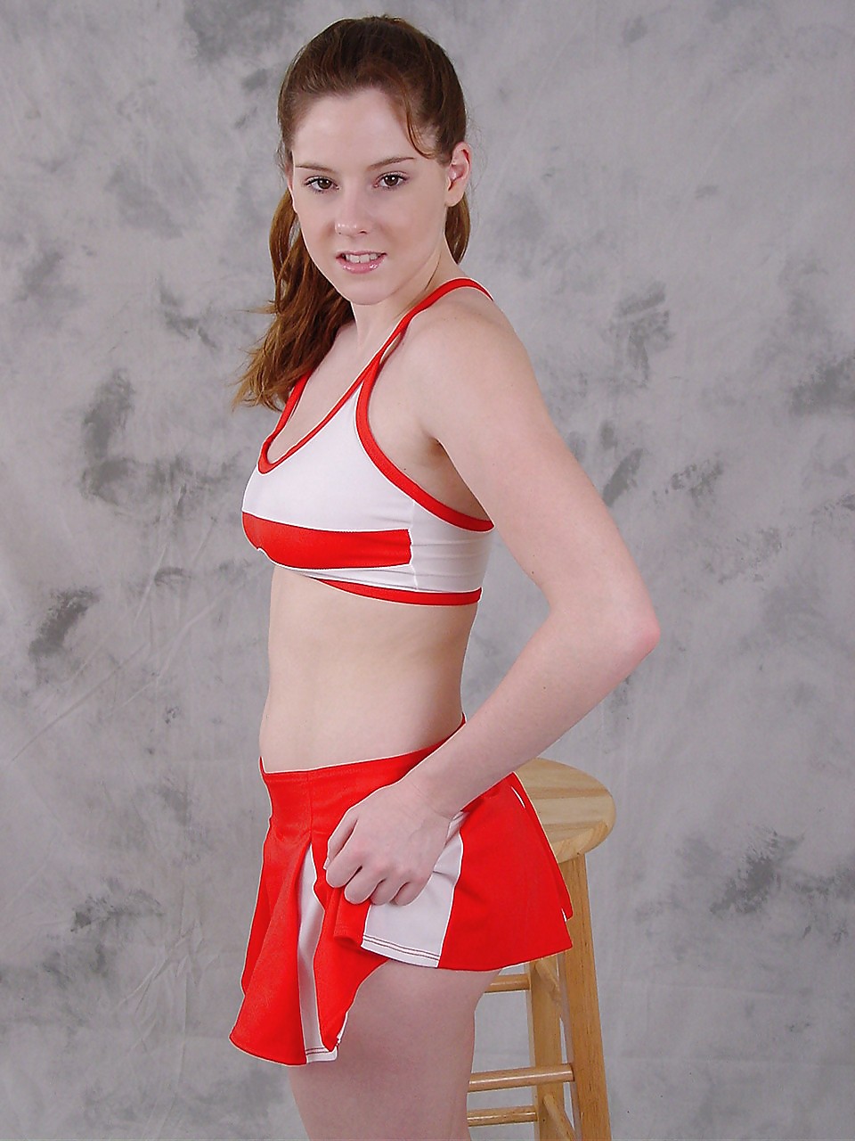 NICE & YOUNG CHEERLEADER pict gal