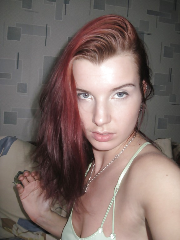 Amateur Redhead Teen. pict gal