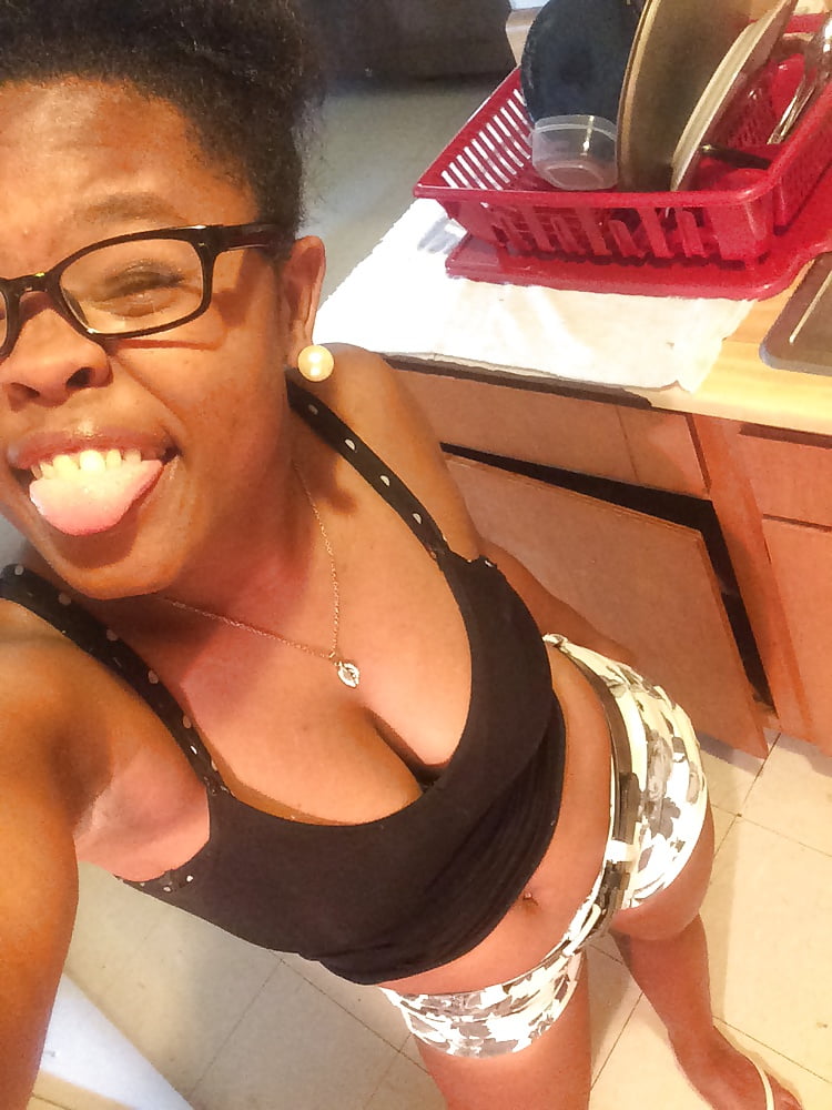 sexy ebony girl selfie 07 pict gal