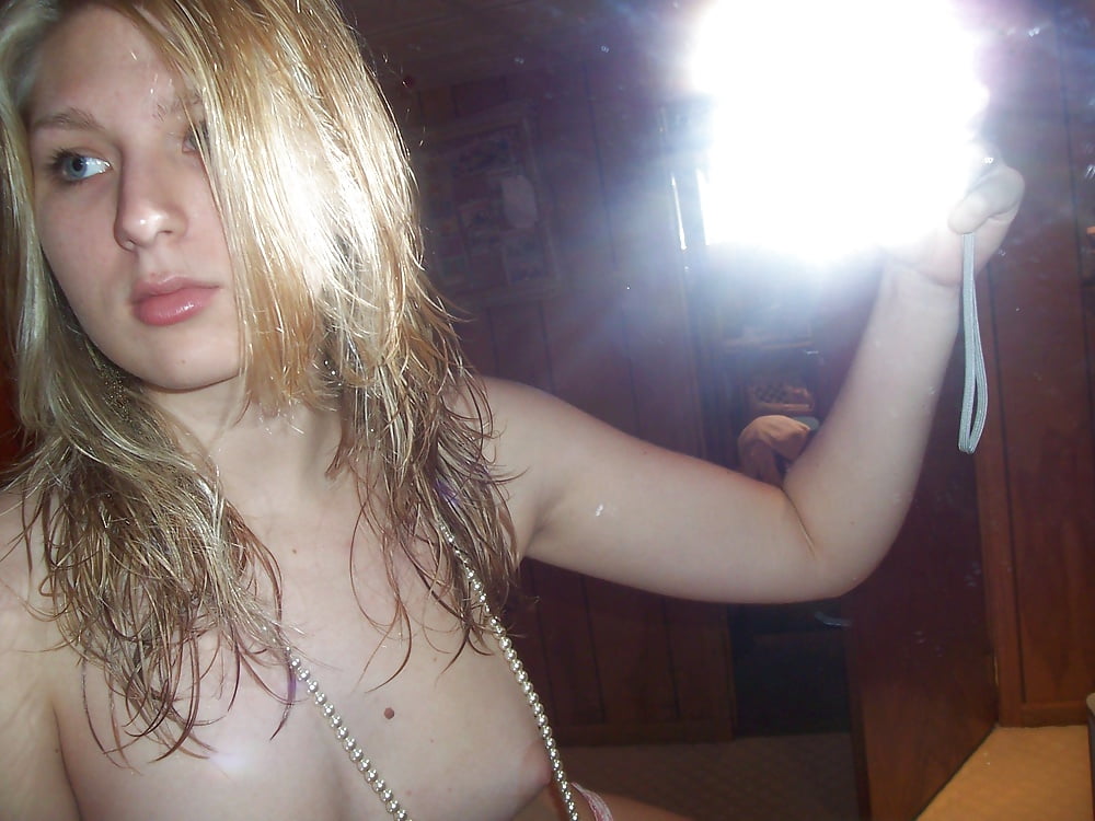 Horny Silly Selfie Teens (182) pict gal