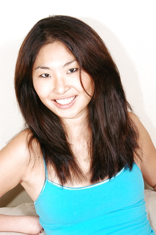 UbuntuNP - Asian - Set 14 pict gal