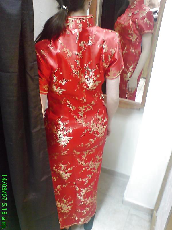 Single Western girl in Satin Cheongsam pict gal