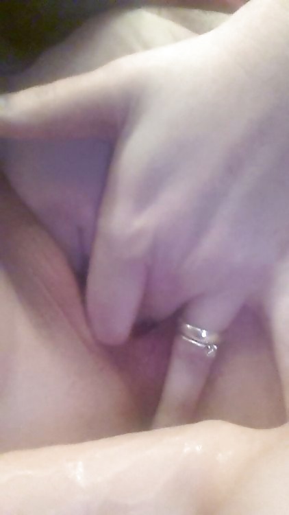 fingers in my wet pussy pict gal
