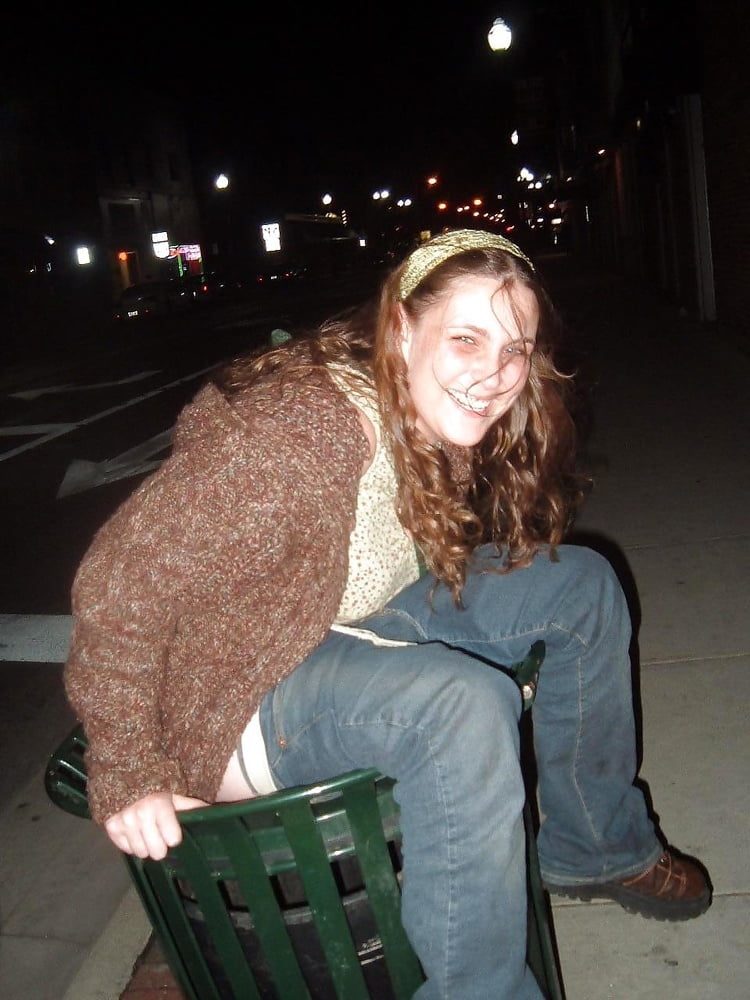 VOYEUR 's booty V pict gal