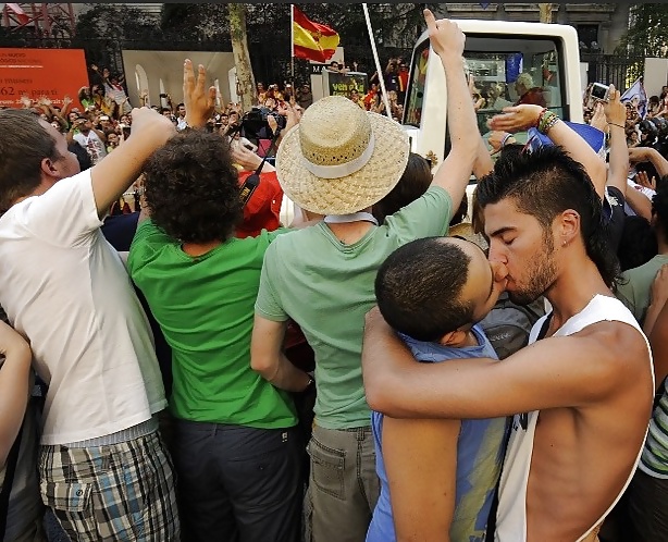 Gay Pride pict gal