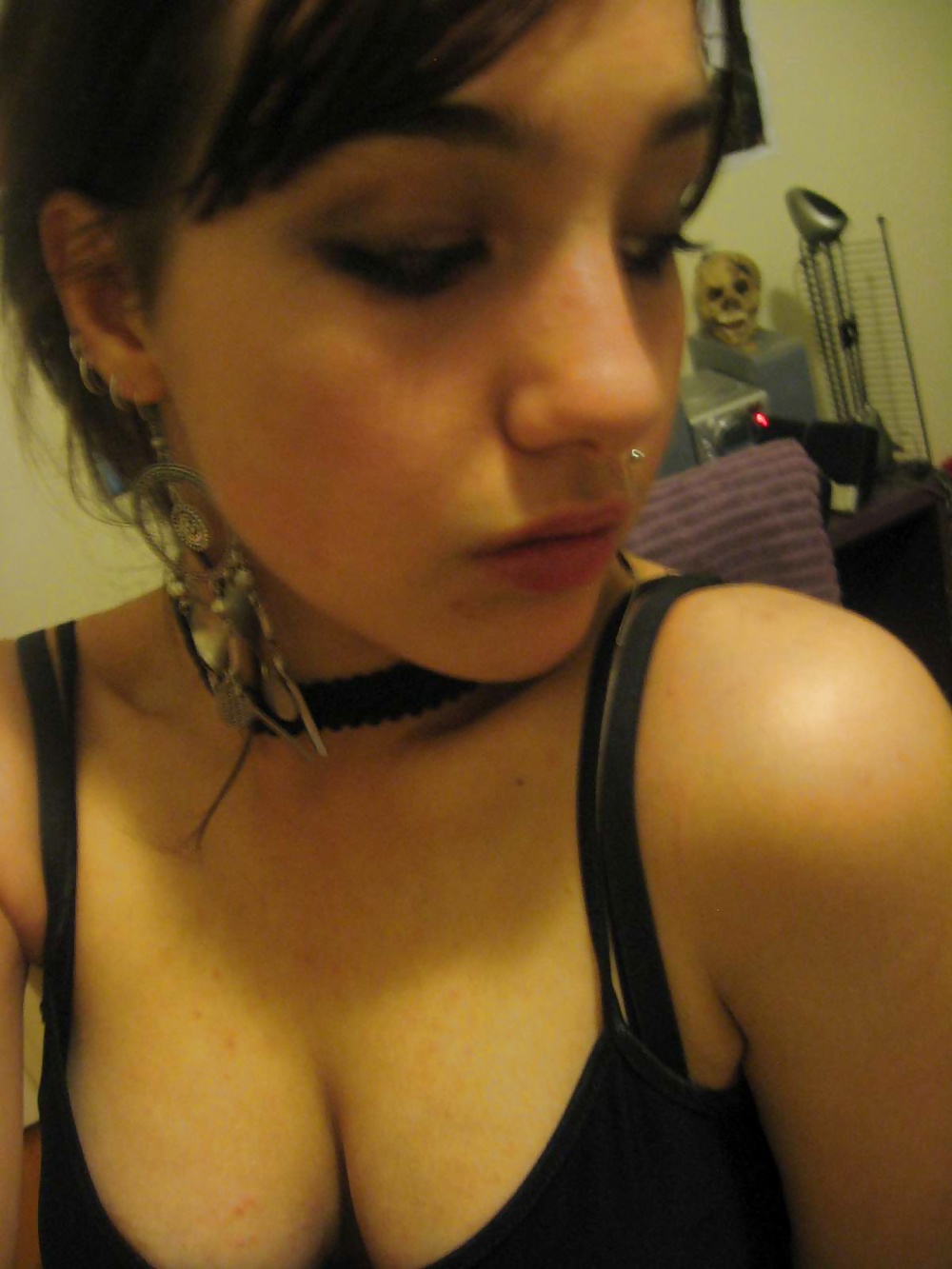 Little Slut pict gal