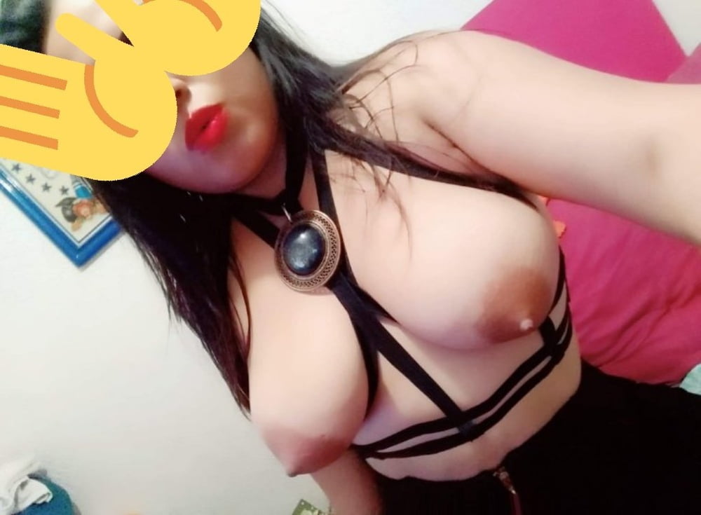 Send more of your tits - 19 Photos 
