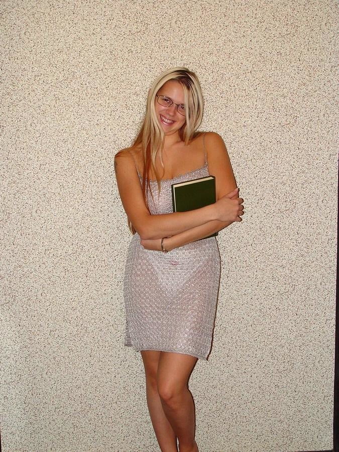 I see your panties! 3 pict gal