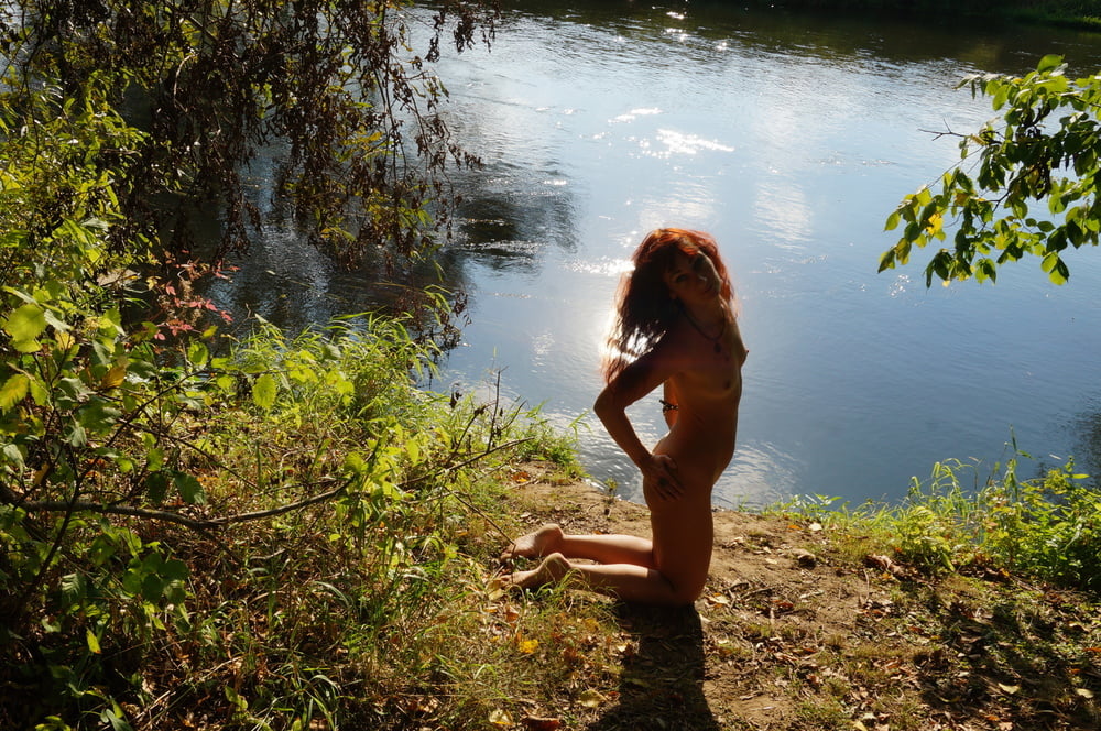 Play With Sun In Derzha-river