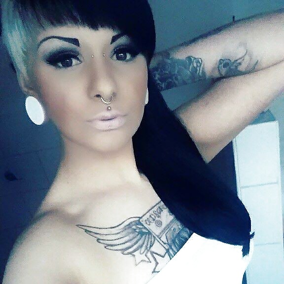 German FB sluts voting #4 - pls vote and comment pict gal