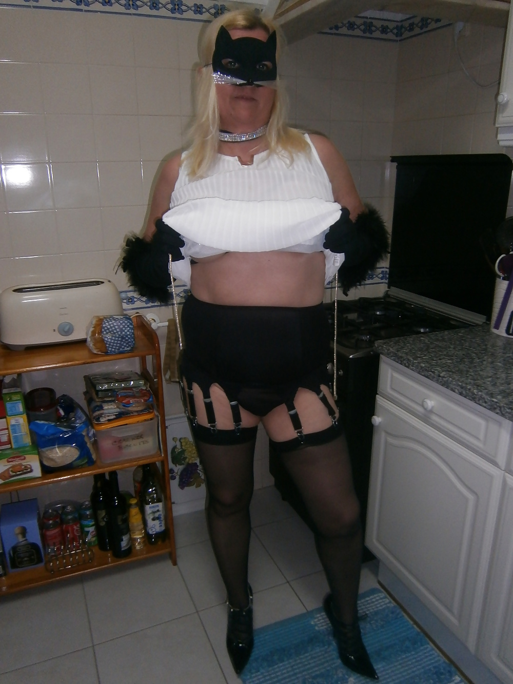 MUMMY HAS GOT DRESS ALL SEXY FOR MY BOY,S pict gal